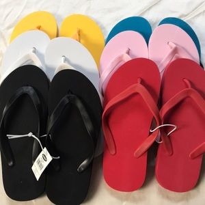 Old Navy Shoes - NWT Bundle of 6 Pairs of Old Navy Sandals Old Navy Shoes - NWT Bundle of 6 Pairs of Old Navy Sandals